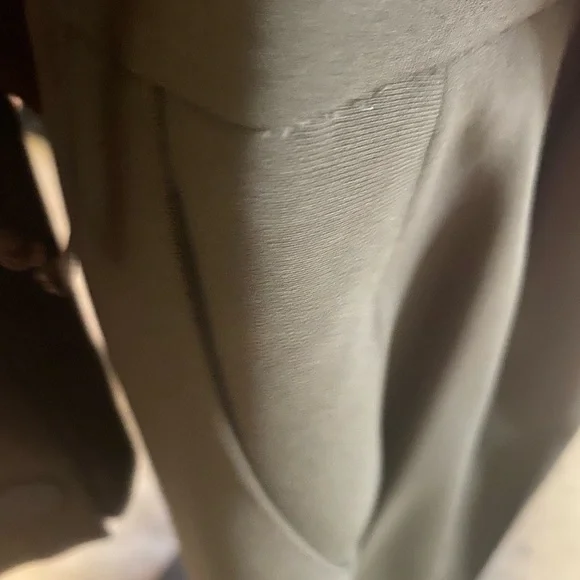 VINTAGE WOMENS JONES NEW YORK PLATINUM OLIVE GREEN PANTS SUIT - Picture 10 of 15